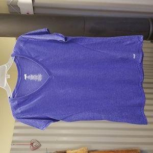 Avia women's XL purple polyester vneck tshirt EUC